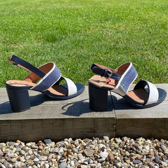 BNWT Boxed Wrangler Size 6 Sunny Dayla Block Heeled Sandals White Chunky Straps - Picture 5 of 15